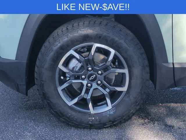 Used 2026 Green Chevrolet ACTIV image 10