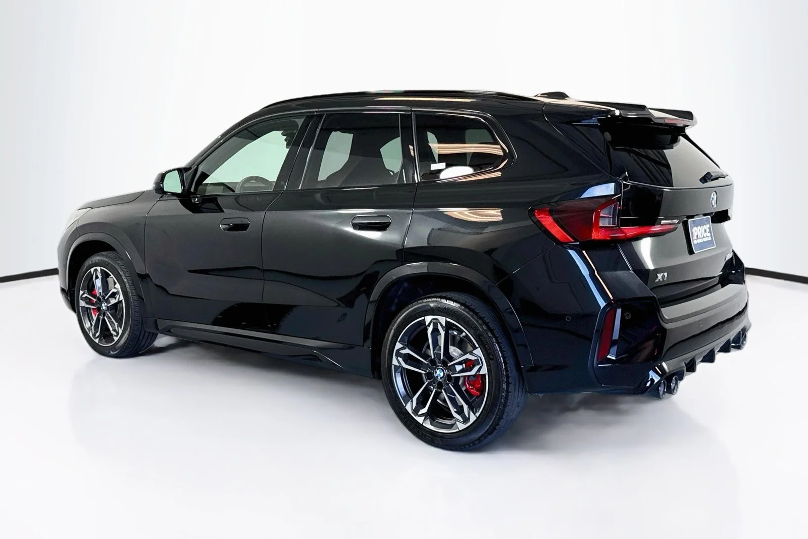 Used 2024 Black Sapphire Metallic BMW M35i image 7