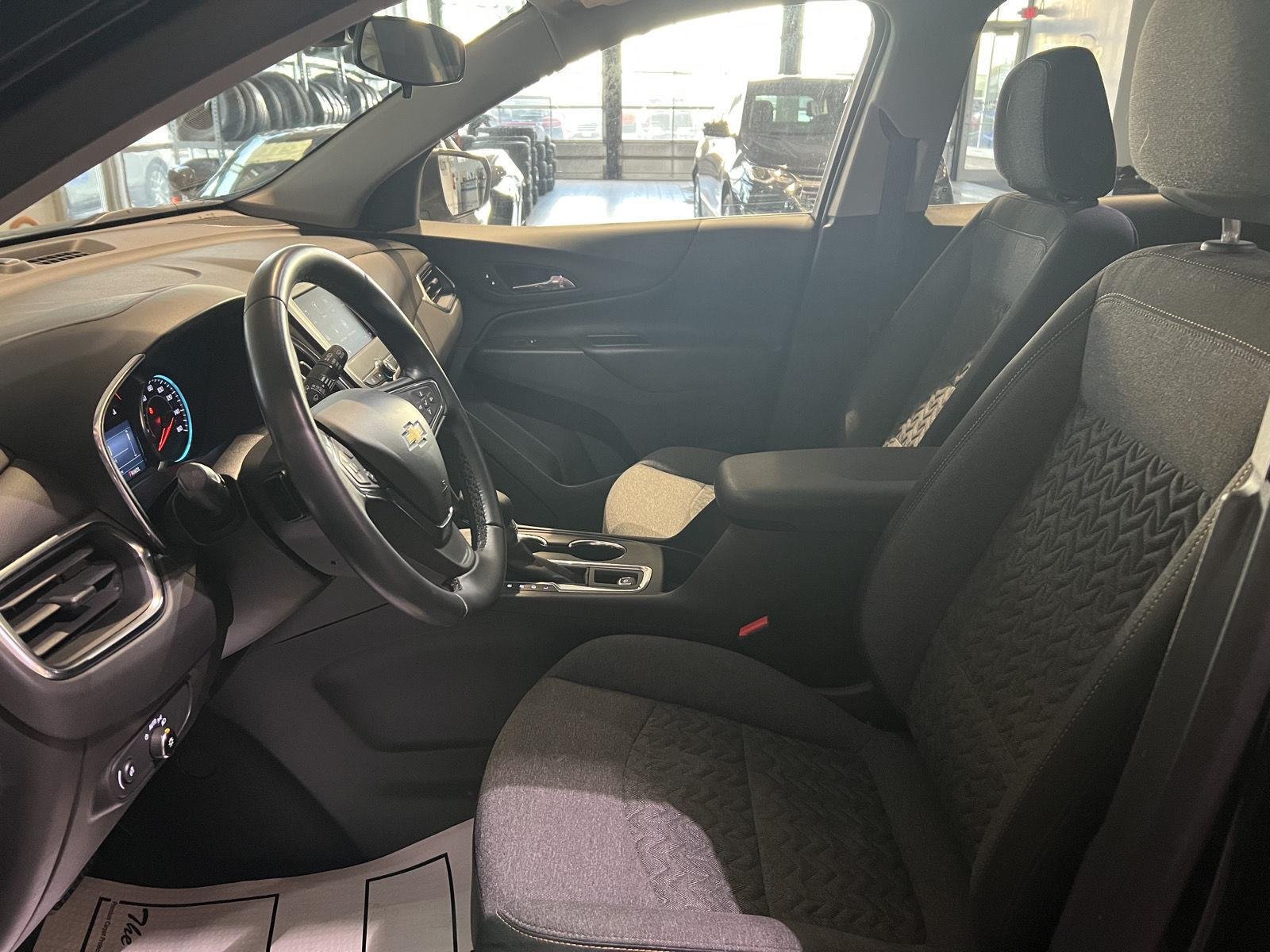 Used 2024 Mosaic Black Metallic Chevrolet LT image 25