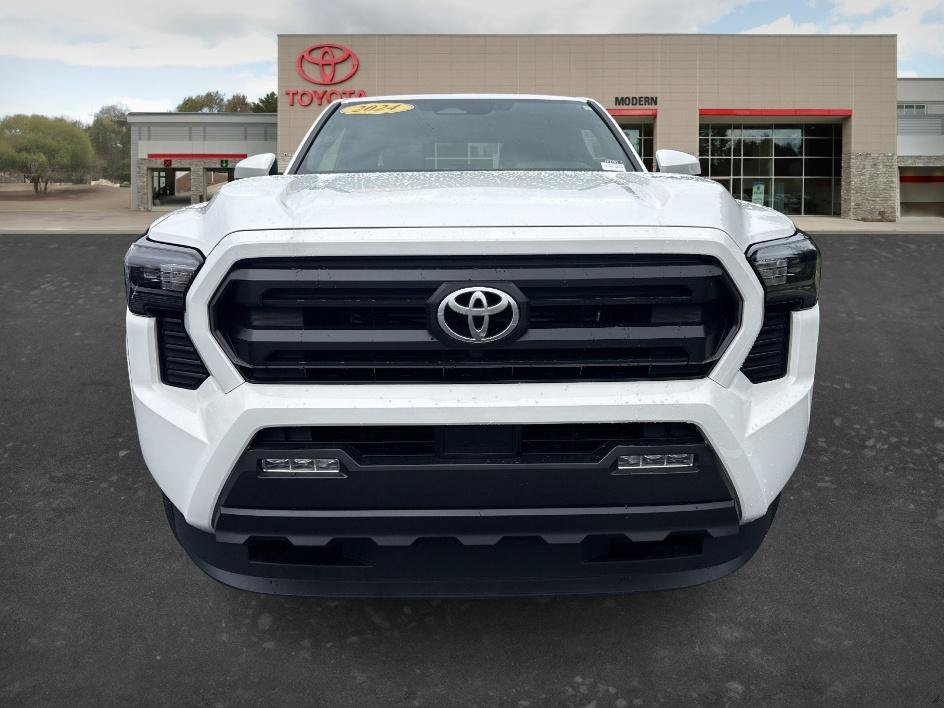 Used 2024 Ice Cap Toyota SR5 image 3