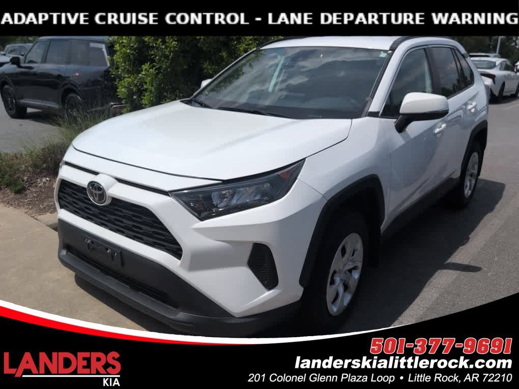 2021 Toyota RAV4 LE FWD's photo