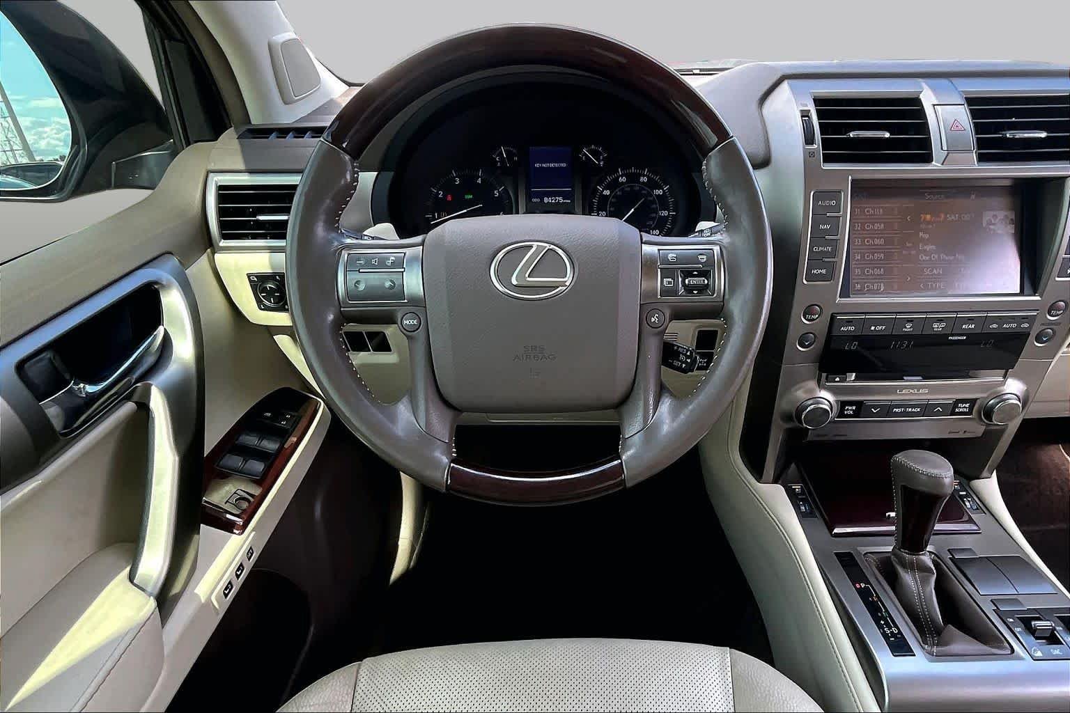 Used 2019 Claret Mica Lexus Premium image 6
