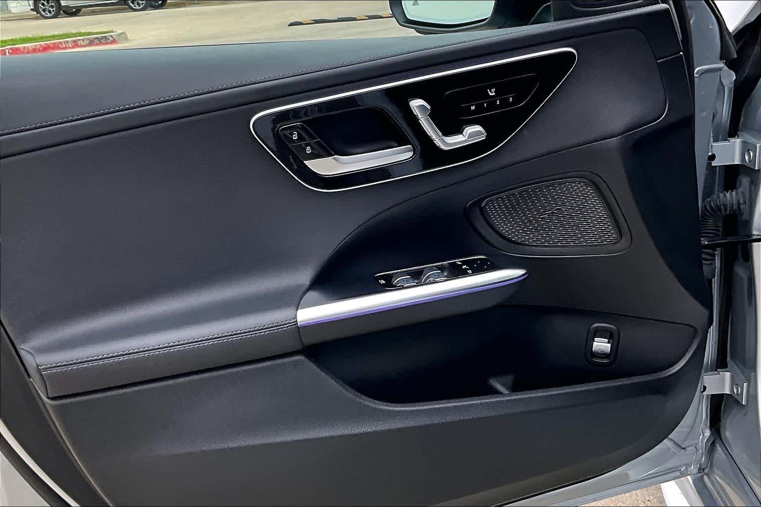 Used 2023 Cirrus Silver Metallic Mercedes-Benz C 300 image 18