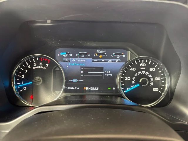 Used 2016 White Ford Lariat image 17