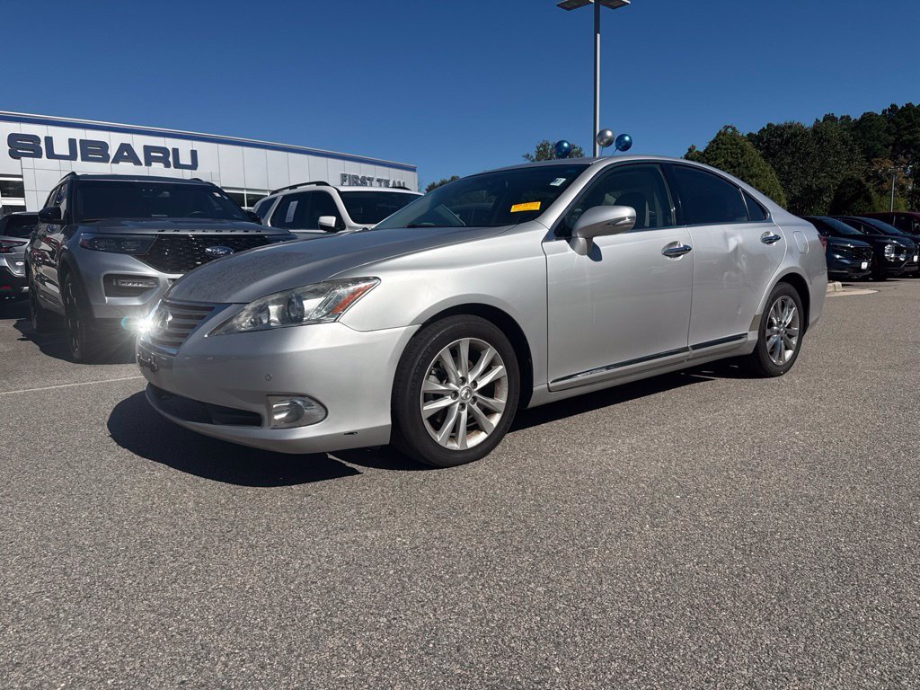 2011 Lexus ES 350 4dr Car Slide