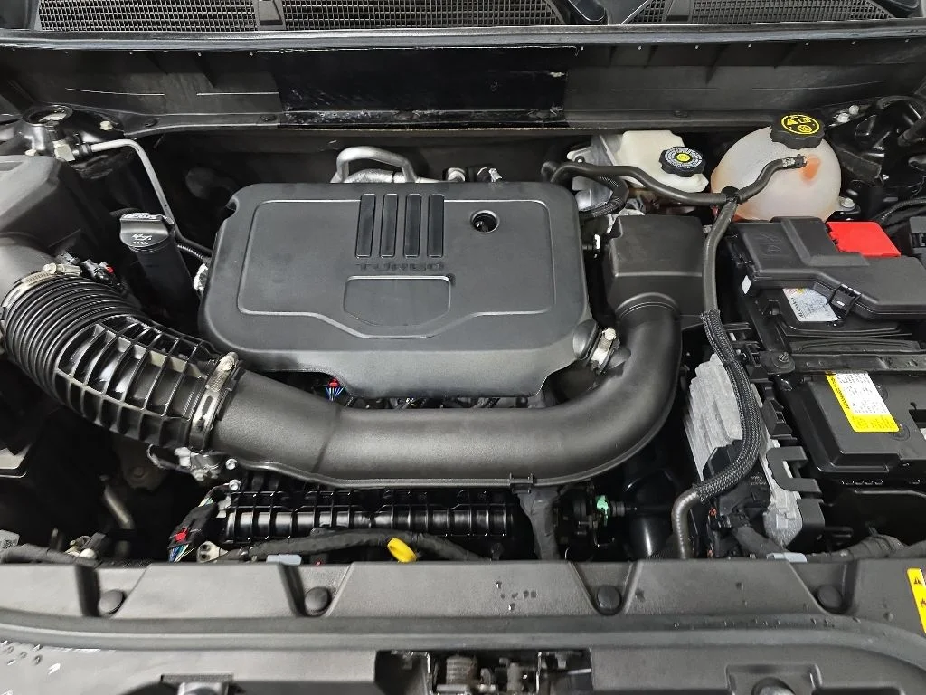 Used 2023 Black GMC SLE image 12