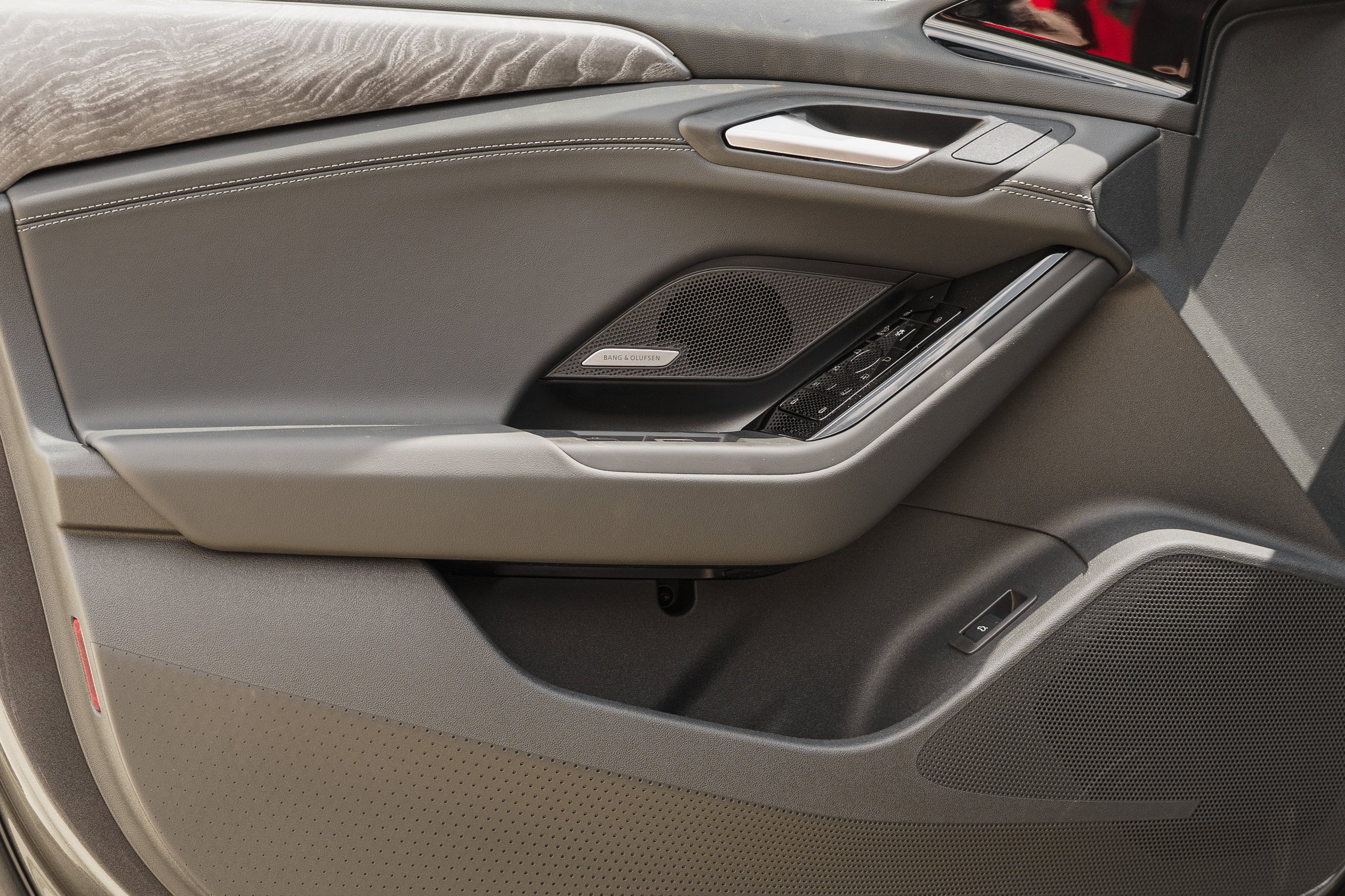 New 2027 Daytona Gray Pearl Effect Audi Premium Plus image 22