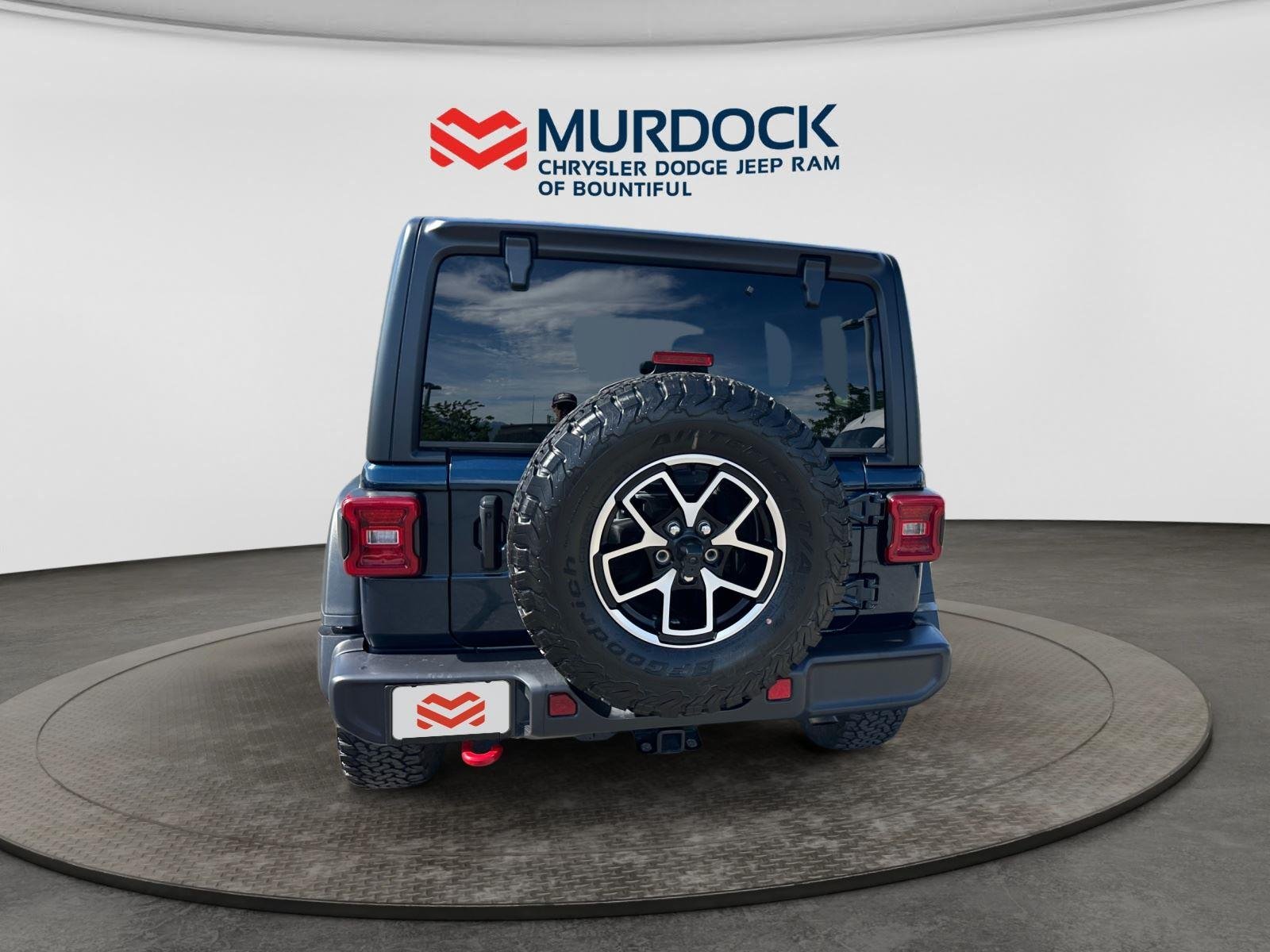 Used 2025 Fathom Blue Pearlcoat Jeep Rubicon image 10
