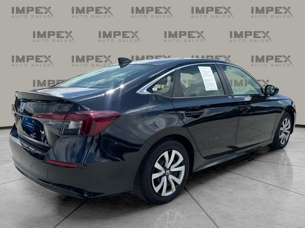 Used 2025 Black Honda LX image 5