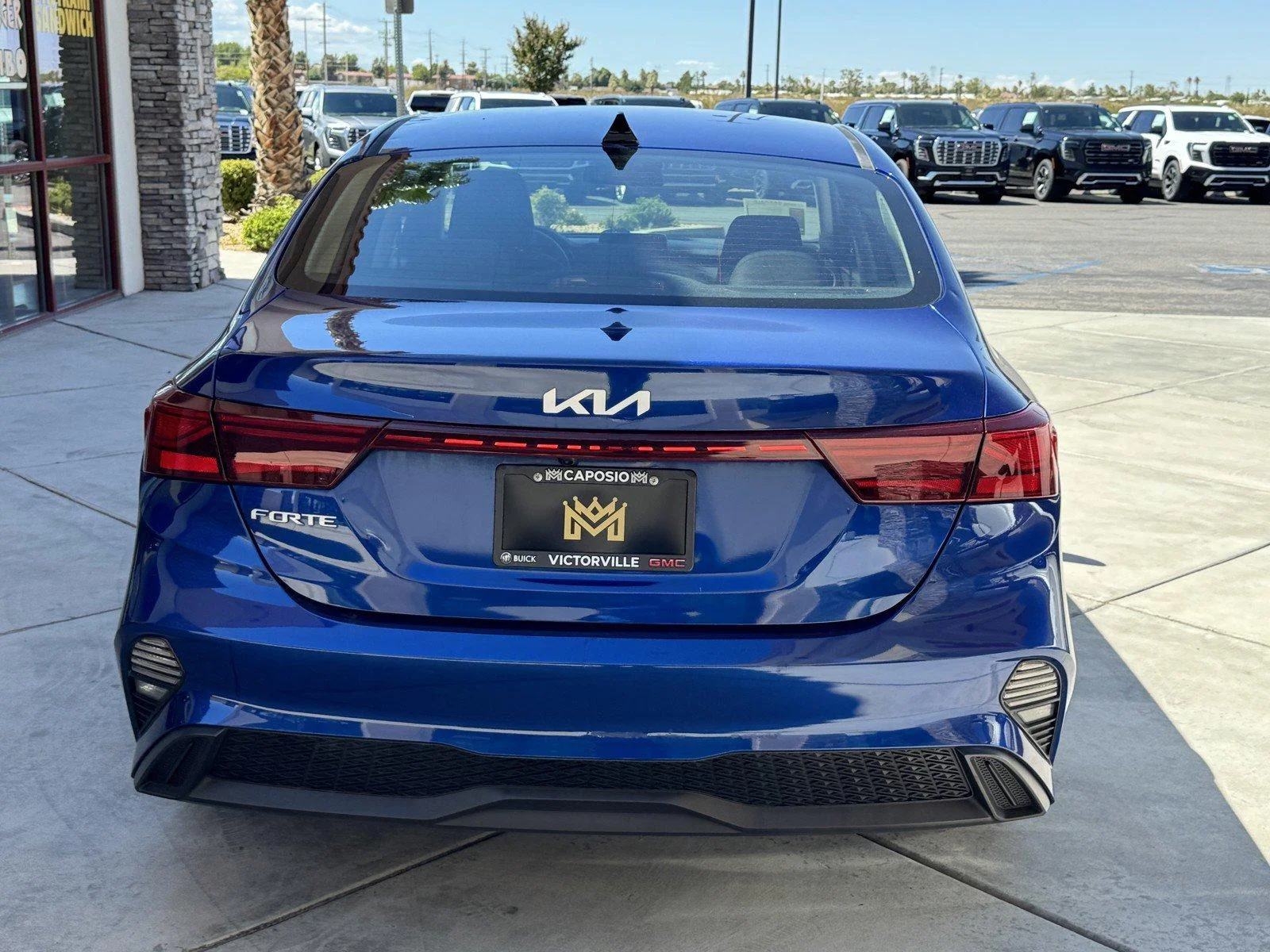 Used 2022 Deep Sea Blue Kia LXS image 4