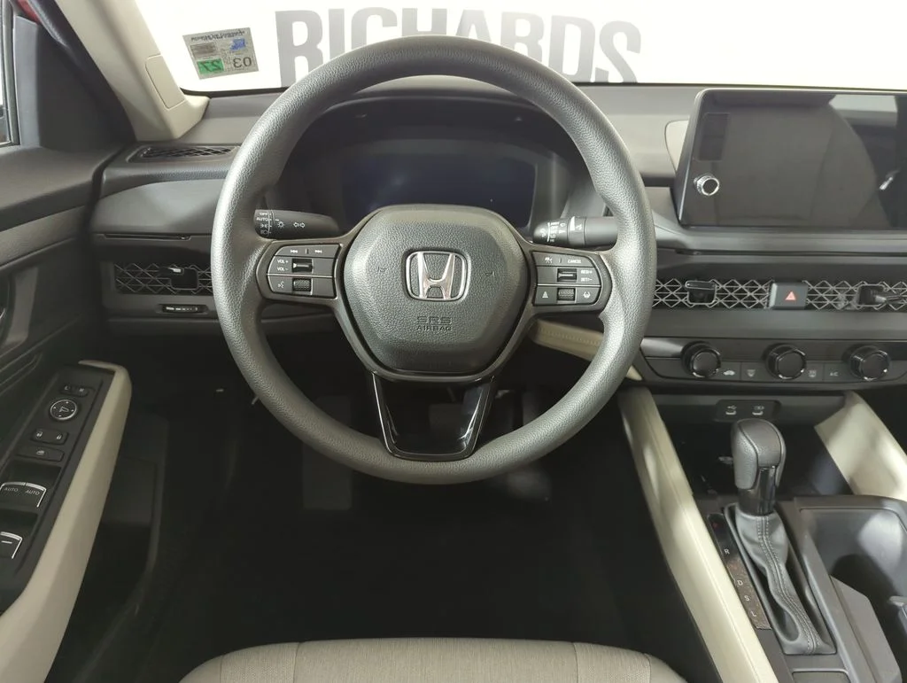 New 2026 Platinum White Pearl Honda LX image 15