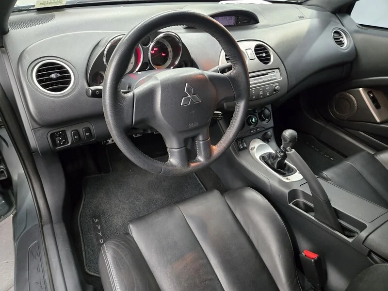 Used 2007  Mitsubishi GT image 8