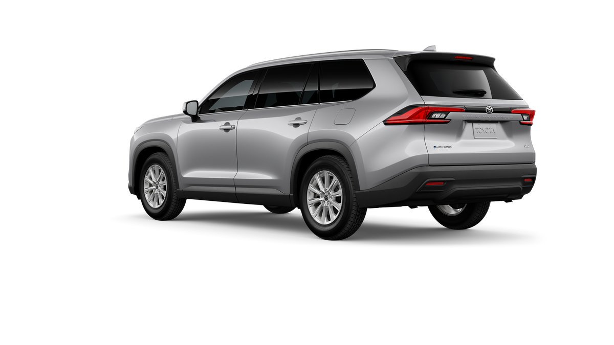 New 2026 Celestial Silver M Toyota Hybrid XLE image 28