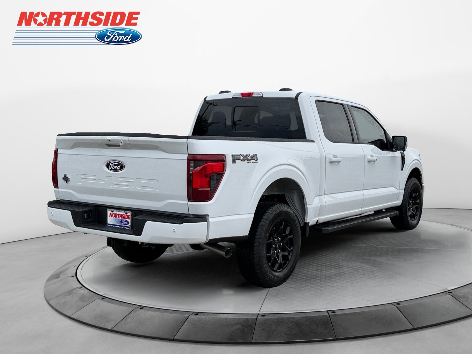 New 2026 Oxford White Ford XLT image 7