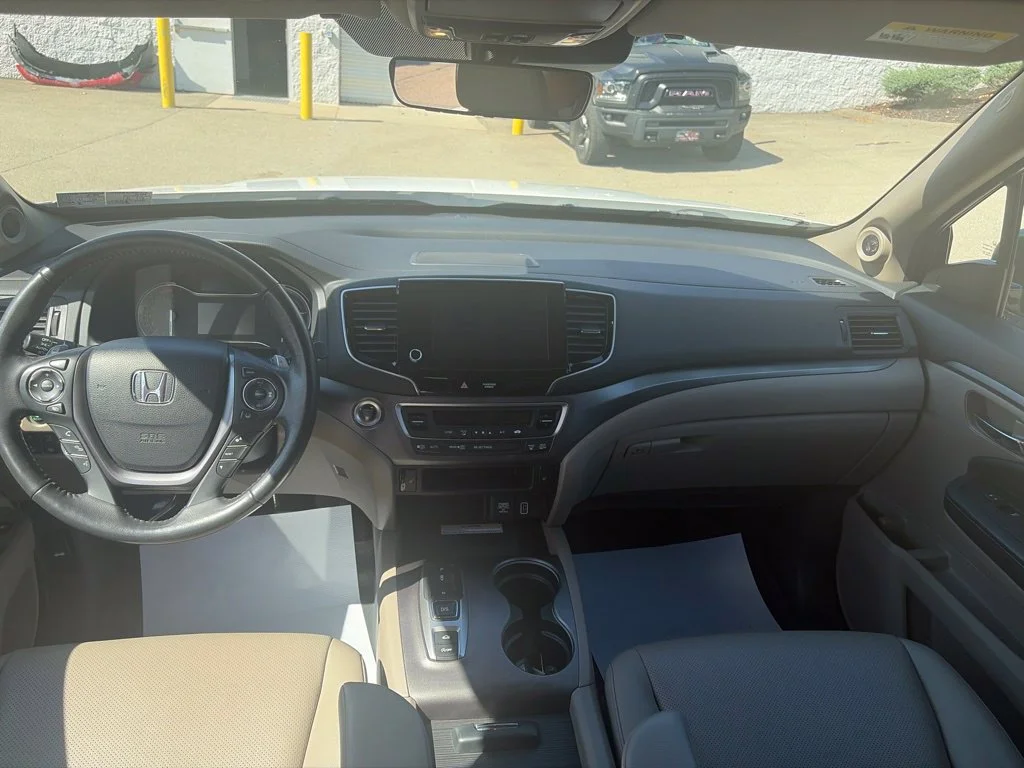 Used 2023 White Honda RTL-E image 11