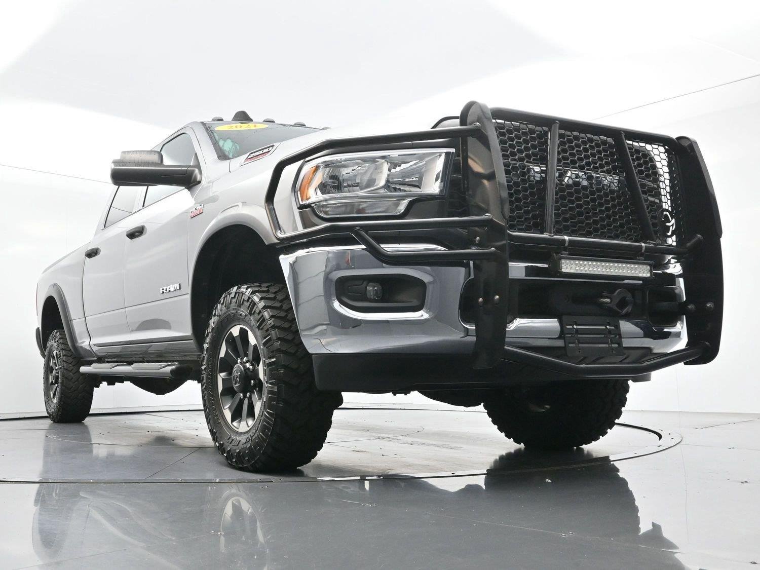 Used 2021 Billet Silver Metallic Clearcoat Ram Tradesman image 43