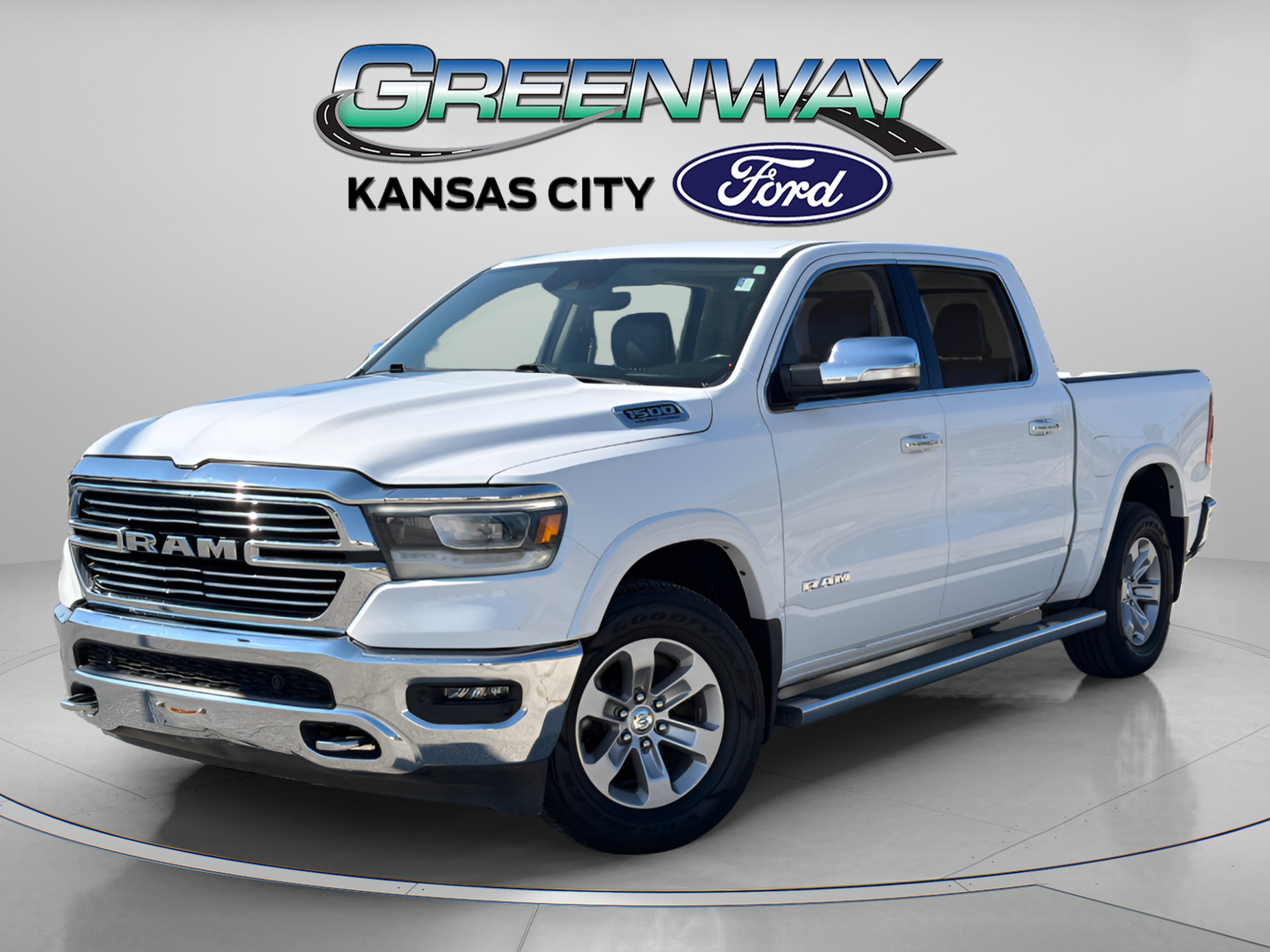 Used 2022 Bright White Clearcoat Ram Laramie image 3