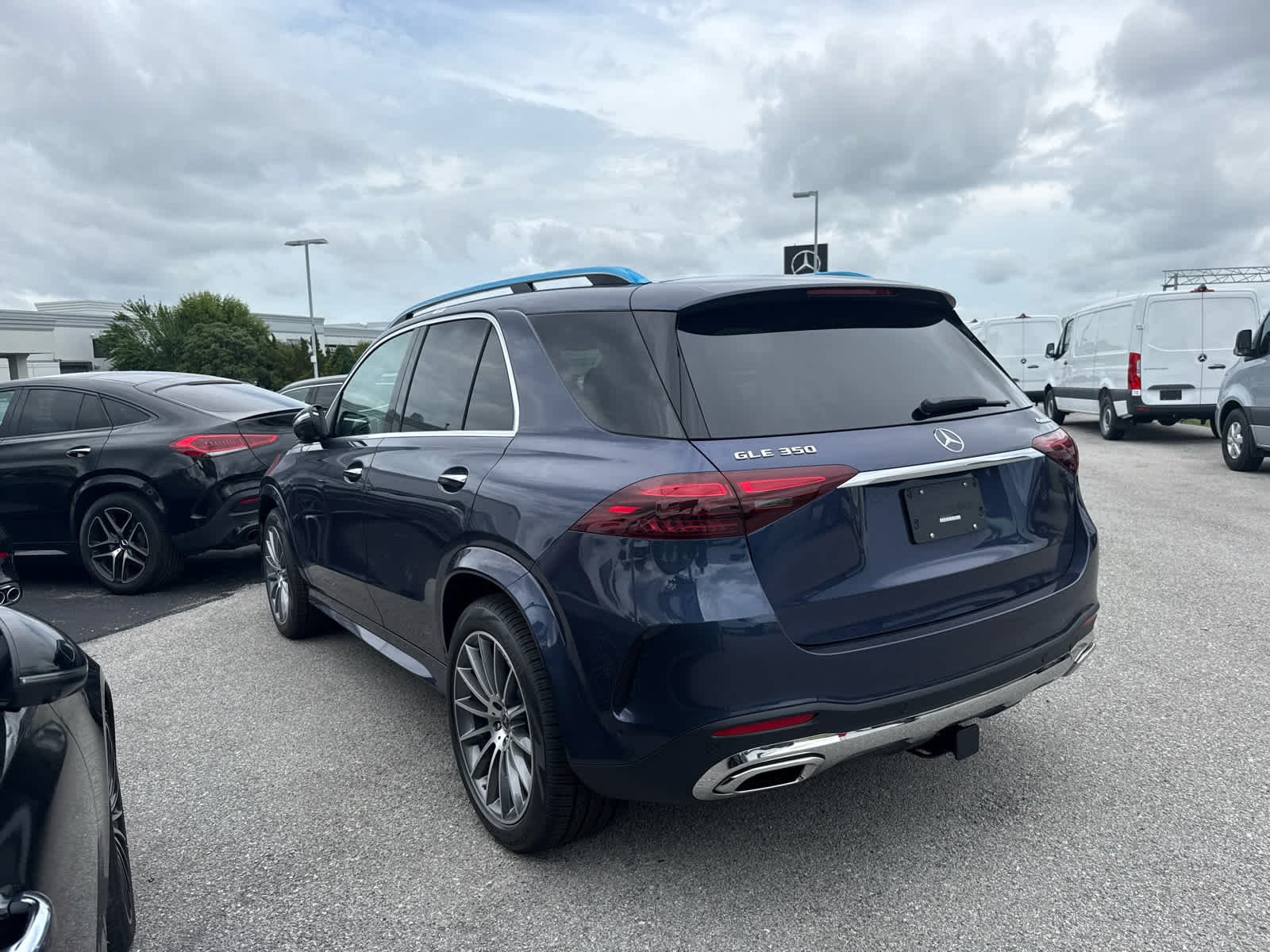 New 2026 Twilight Blue Metallic Mercedes-Benz GLE 350 image 3