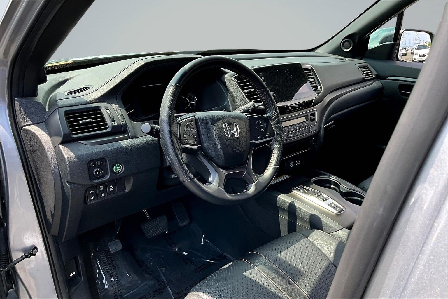 Used 2022 Silver Honda TrailSport image 14
