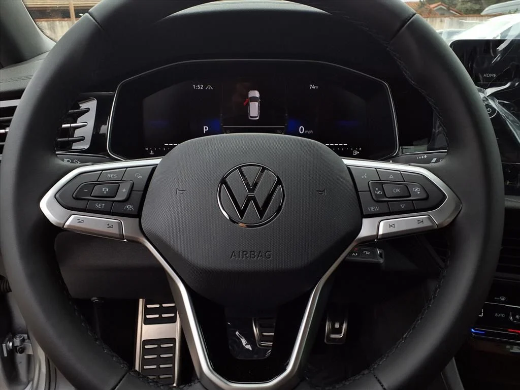 2025 Volkswagen Jetta Sport - Photo 12