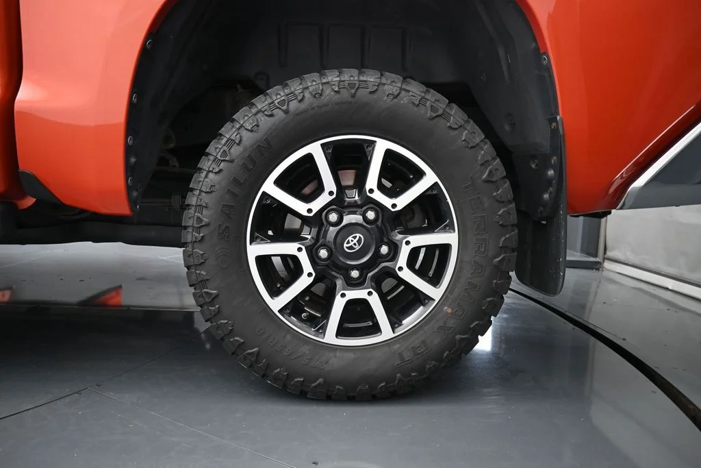 Used 2017 Red Toyota SR5 image 13