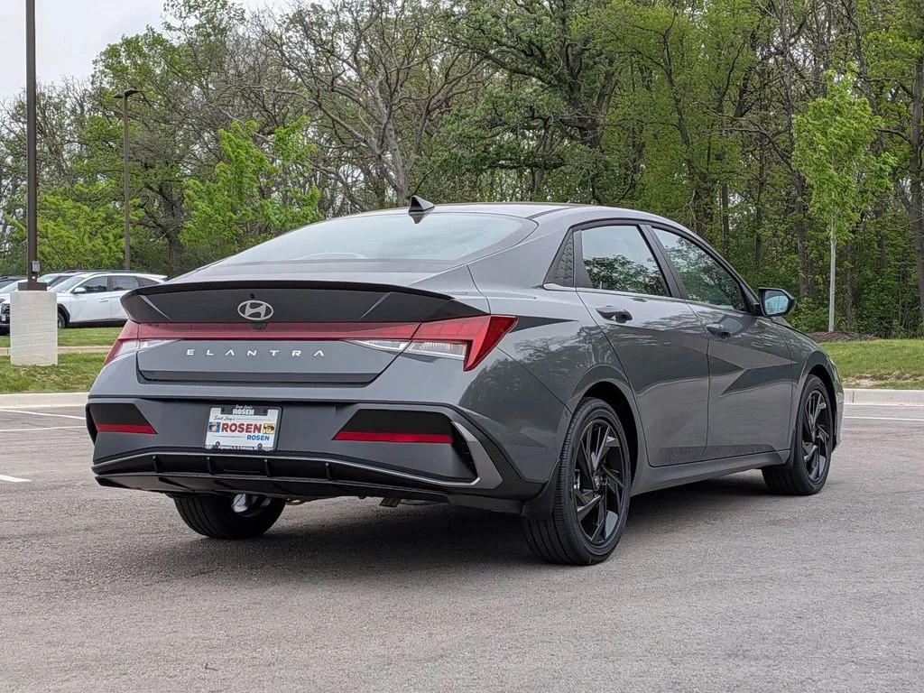 New 2026 Gray Hyundai SEL Sport image 7
