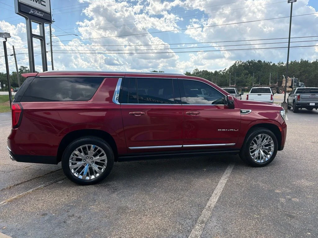 Used 2021 Red GMC Denali image 6
