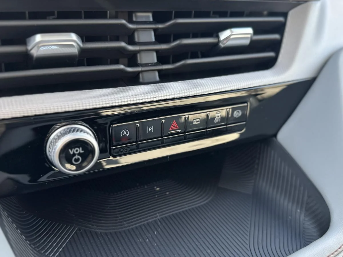 Used 2026 White Ford Active 200a Pkg image 22