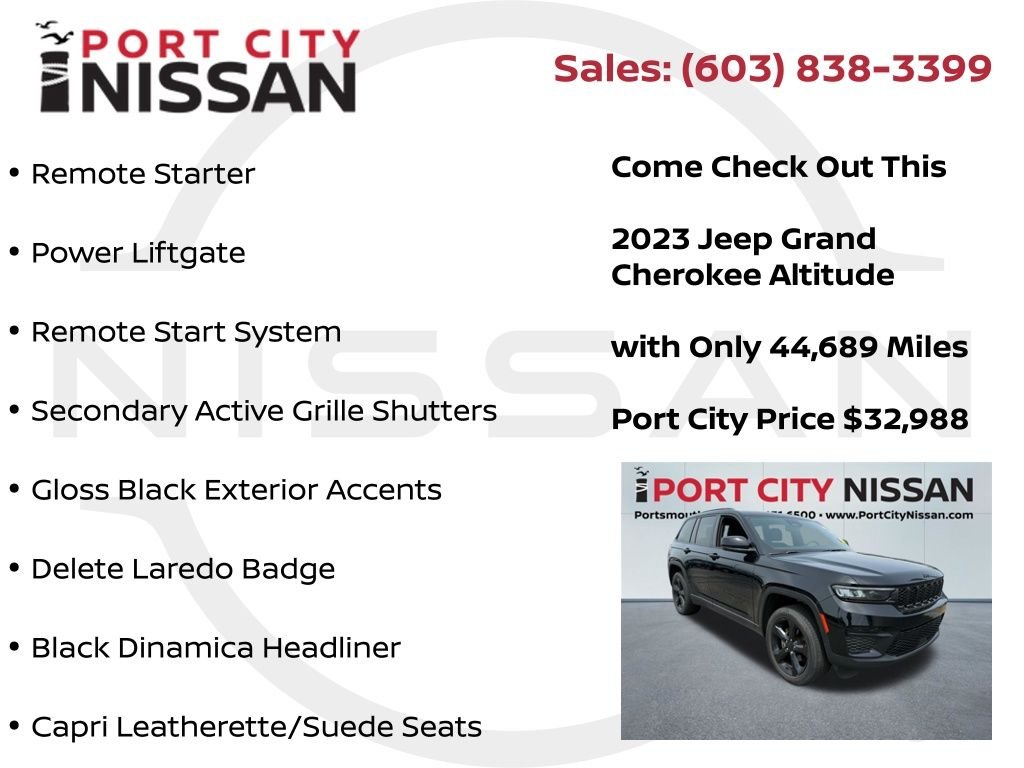 Used 2023 Diamond Black Crystal Pearlcoat Jeep Altitude x w/power sunroof image 7