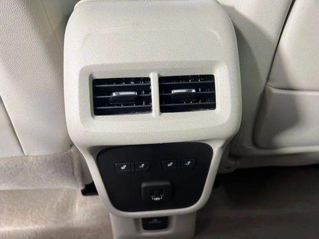 Used 2024 Black GMC Denali image 34