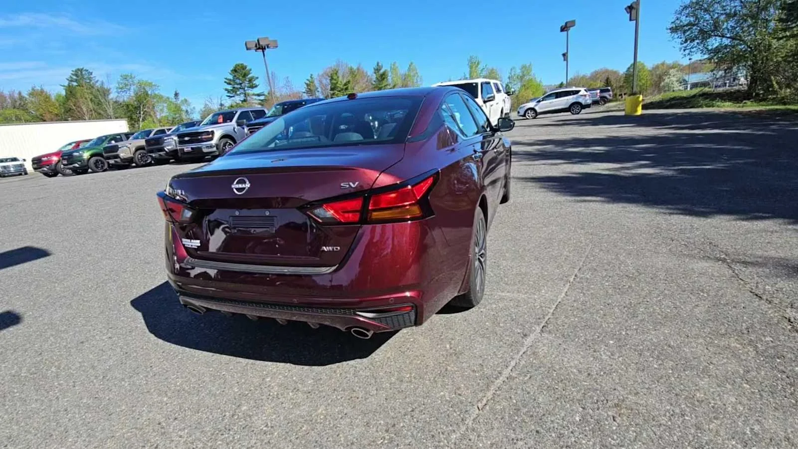 Used 2024 Garnet Pearl Metallic Nissan 2.5 SV image 8