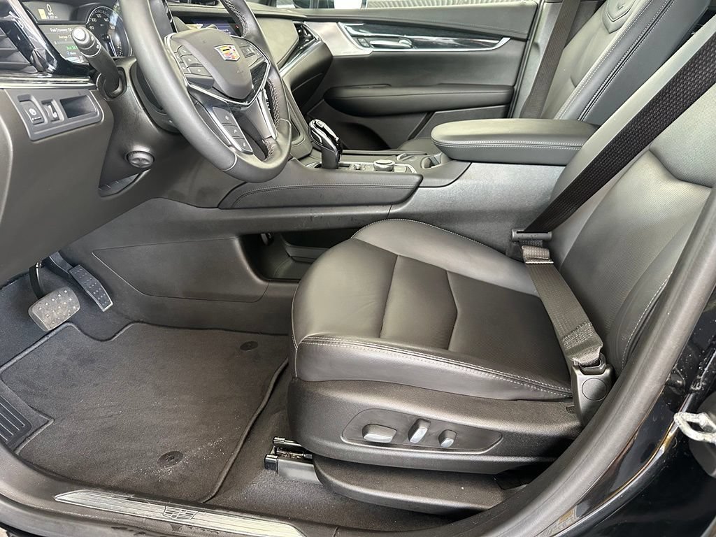 Certified Used 2023 Stellar Black Metallic Cadillac Premium Luxury image 10