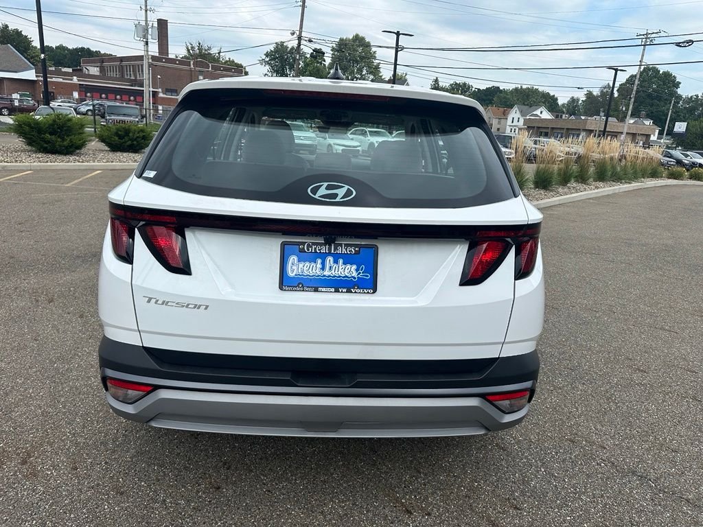 Used 2026 White Hyundai SE image 6