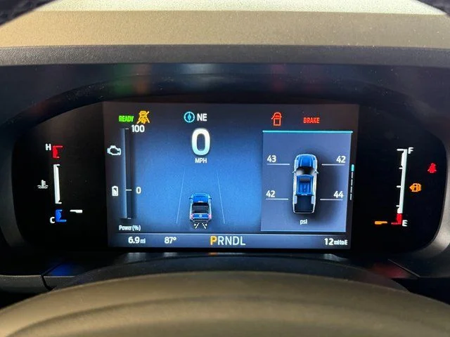 New 2026 Shadow Black Ford XLT image 31