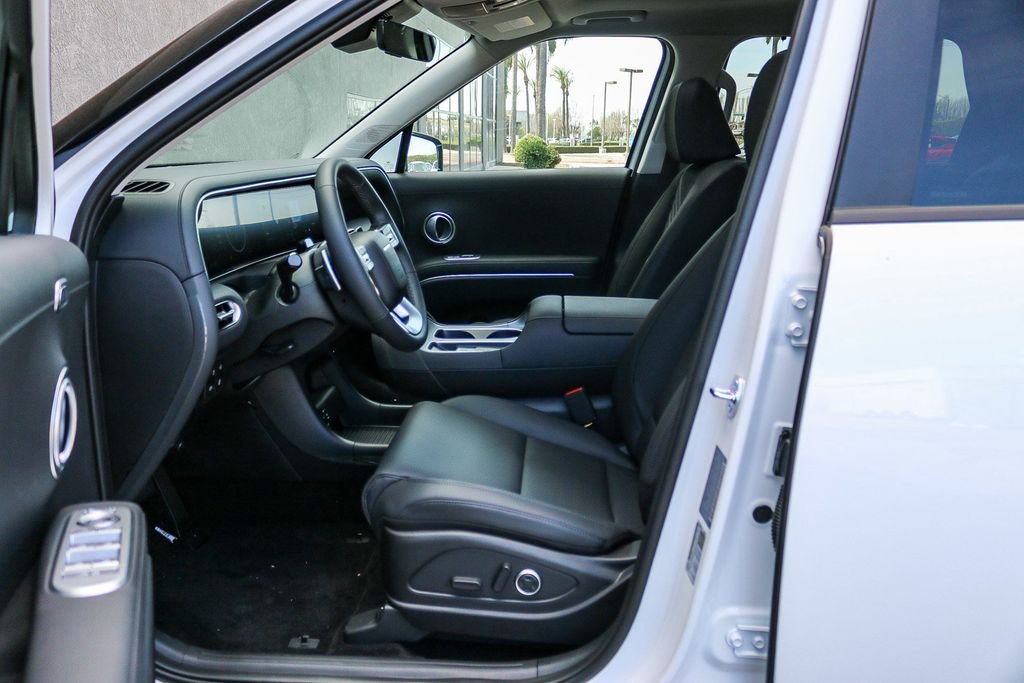 New 2026 White Hyundai SEL Premium image 21