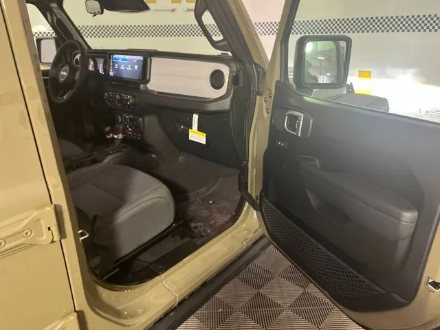 2026 Jeep Wrangler 4-Door Willys - Photo 12