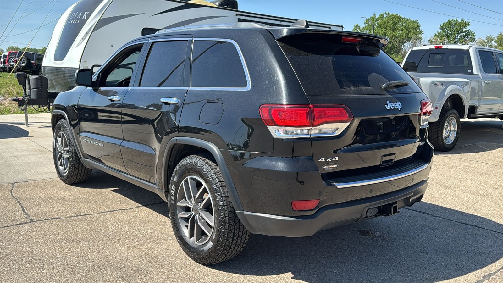 Used 2020 Black Jeep Limited image 9