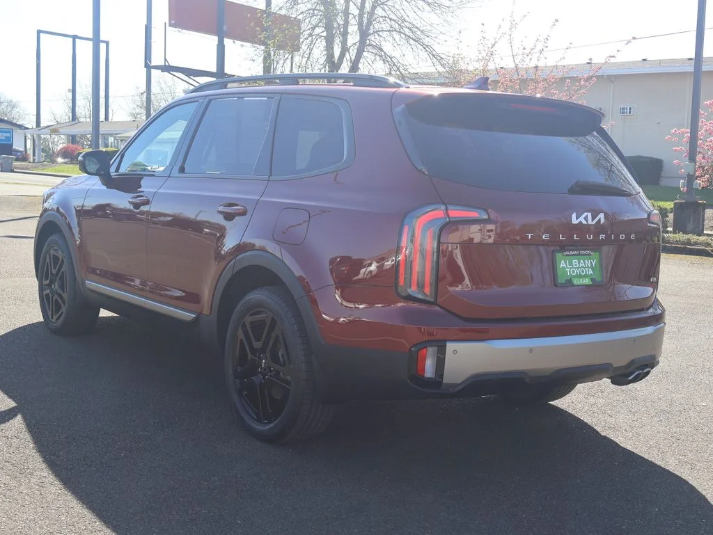Used 2023 Red Kia SX-Prestige X-Line image 4