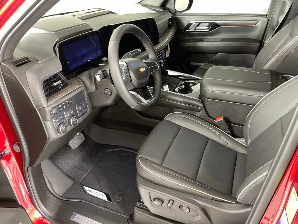 2025 Chevrolet Suburban Premier - Photo 23