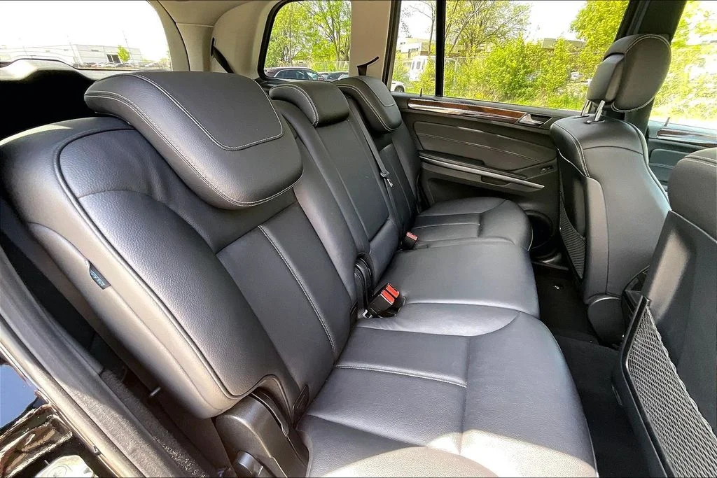 Used 2012 Black Mercedes-Benz GL 450 image 27