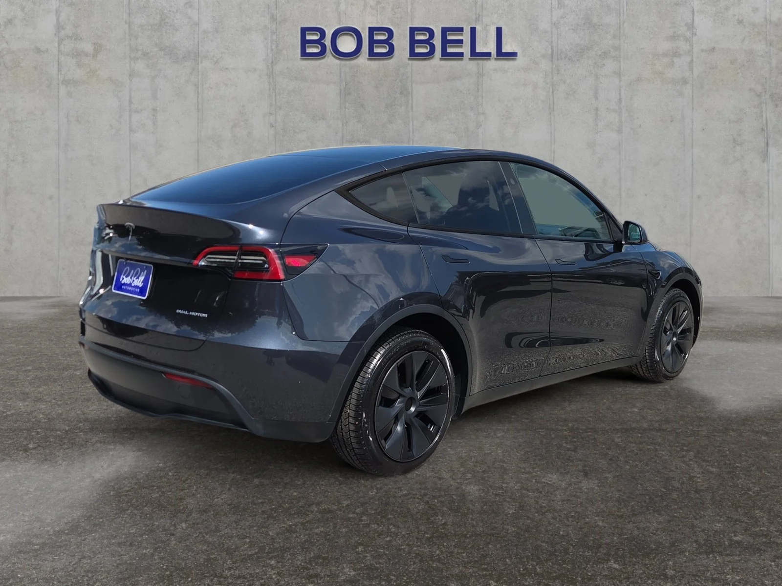 Used 2025 Stealth Gray Tesla Long Range image 5