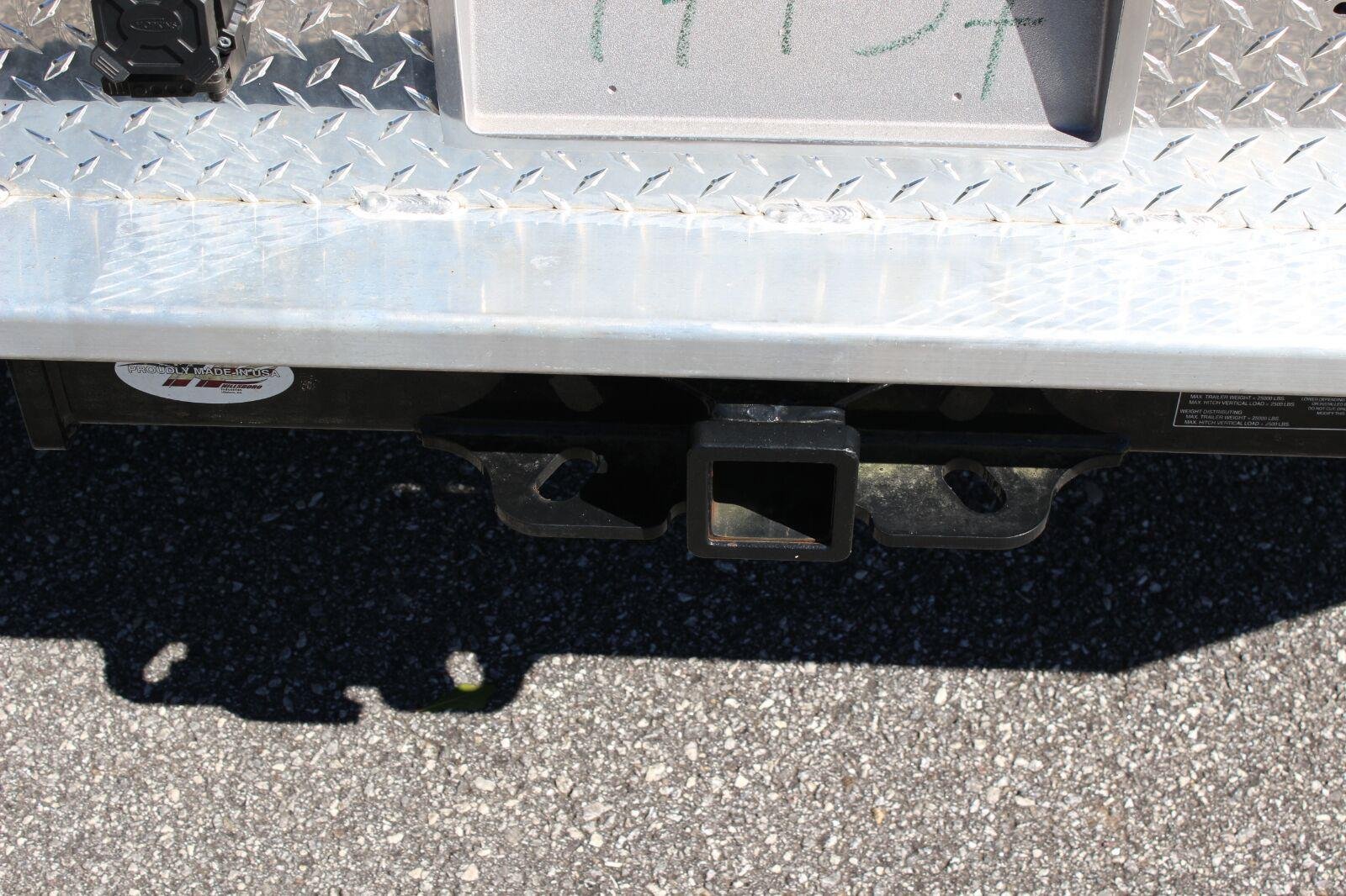 New 2026 Sterling Metallic GMC SLE image 14