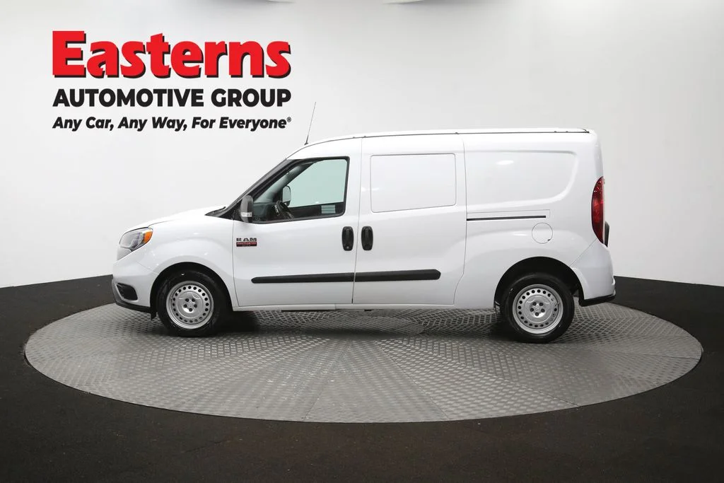 Used 2022 White Ram Base image 57