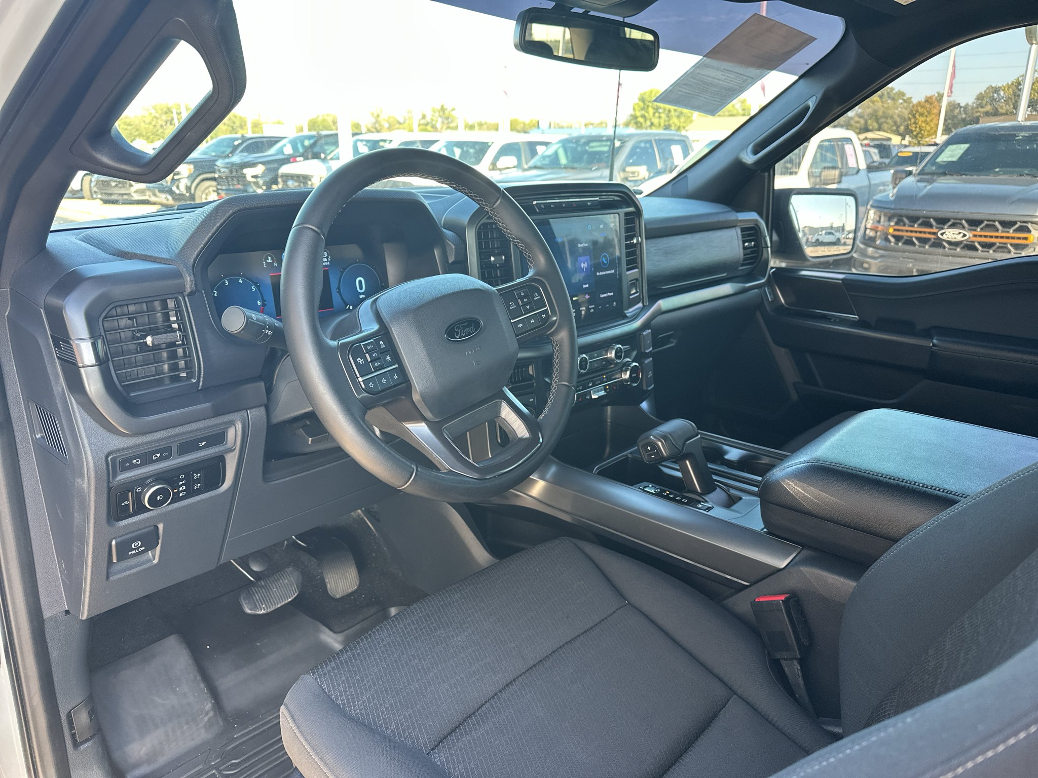 Used 2024 AVALANCHE Ford XLT image 2