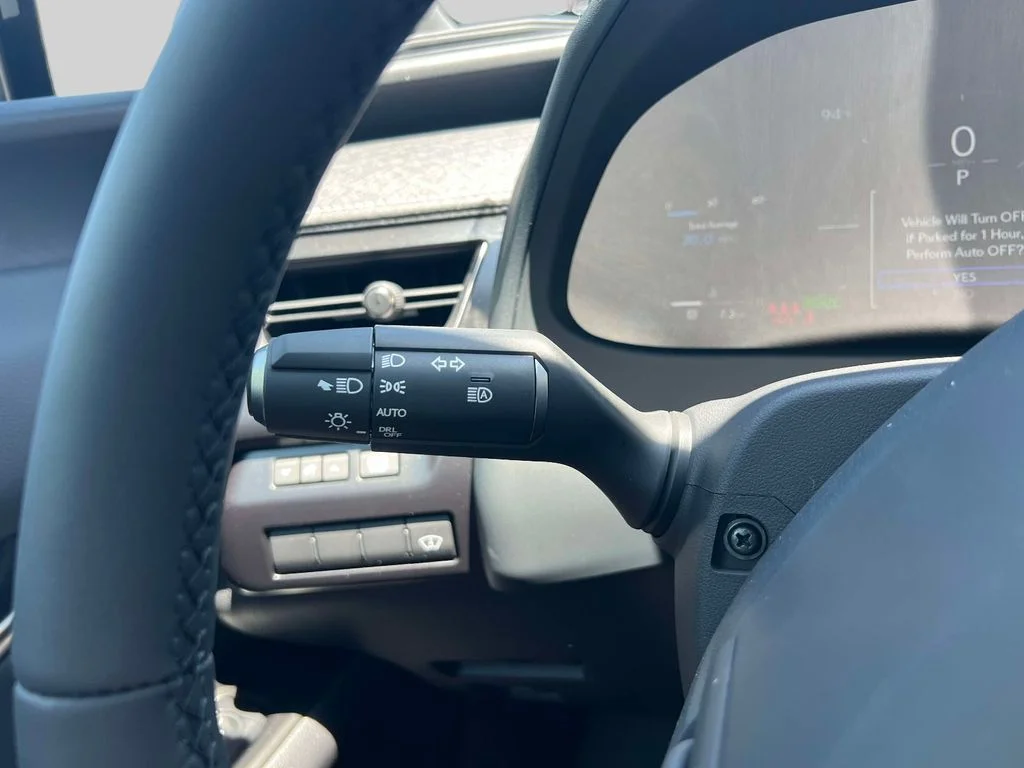 2026 Lexus UX Hybrid 300h Premium - Photo 23
