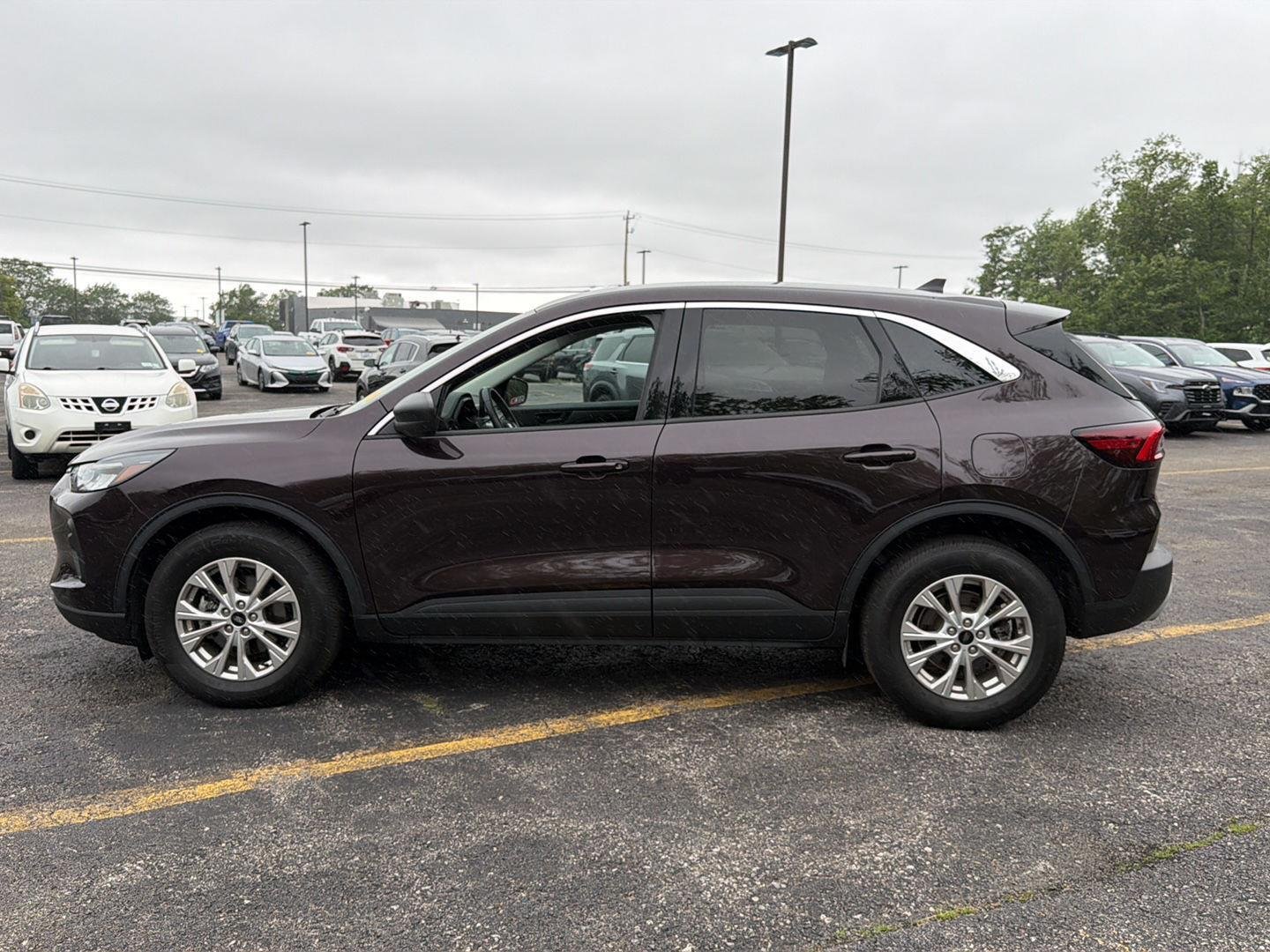Used 2023 Cinnabar Red Ford Active image 6