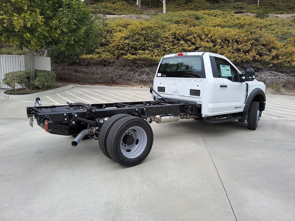 2025 Ford F-550 Super Duty Chassis Cab XL - Photo 17