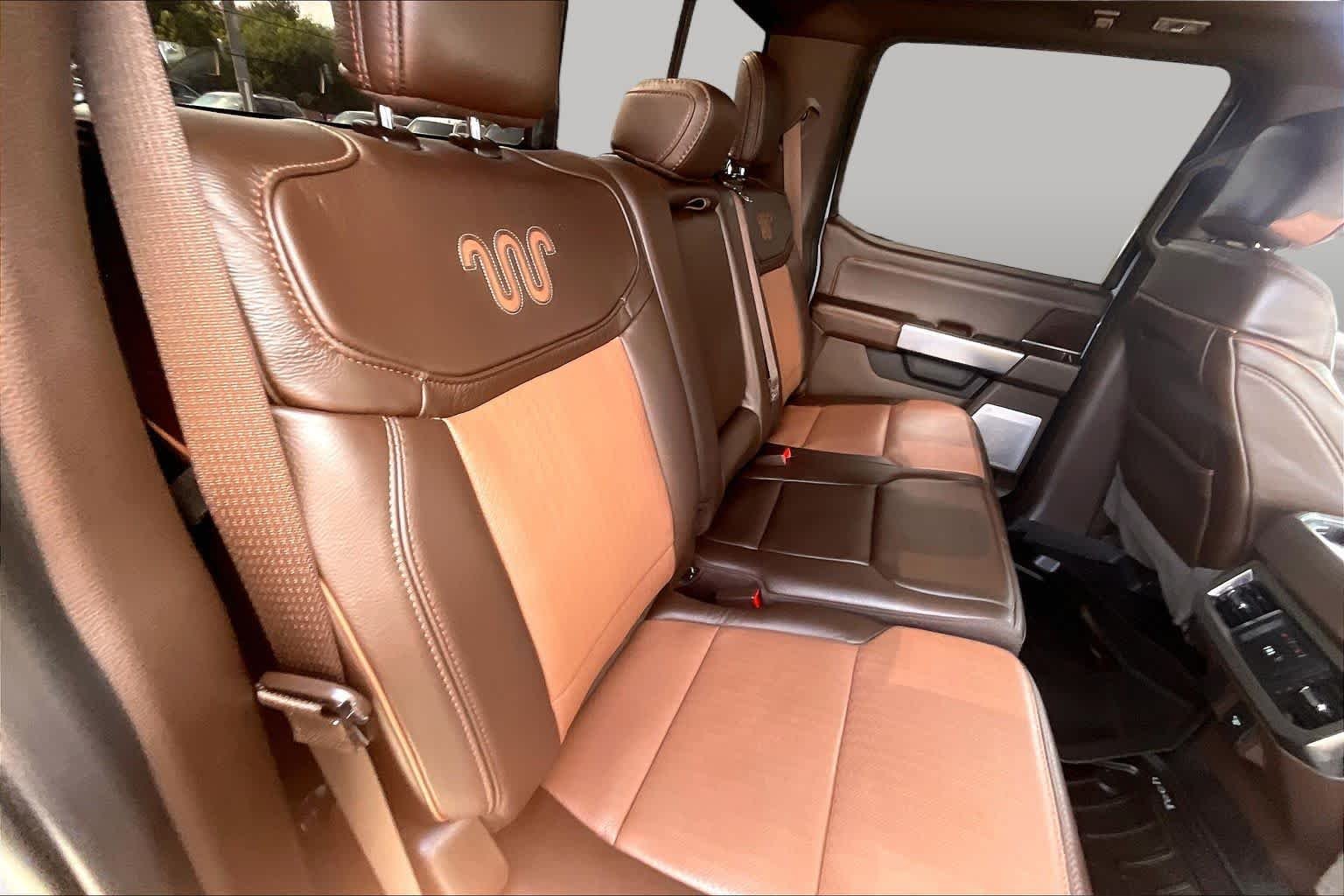 Used 2024 Glacier Gray Metallic Tri-Coat Ford King Ranch image 20
