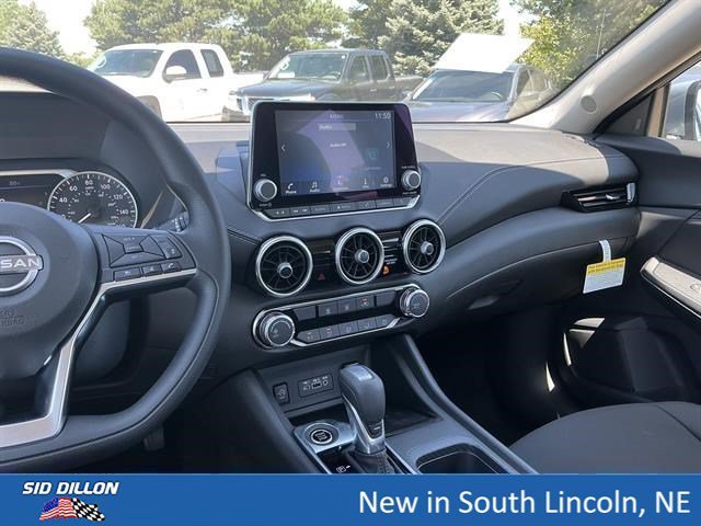2025 Nissan Sentra SV - Photo 7
