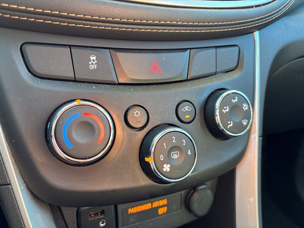 Used 2022 Blue Chevrolet LT image 26